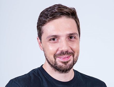 Zakaj se leta 2018 splača vlagati v razvoj aplikacij?