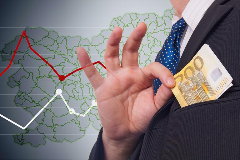 Aprila povprečna slovenska plača skoraj 2.000 € bruto