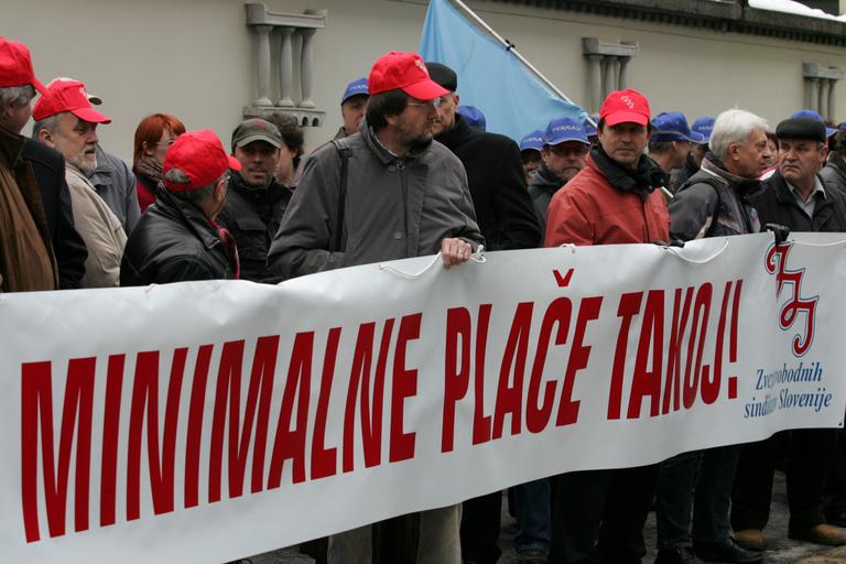 Vprašanje zamrznitve minimalne plače še vedno ostaja nerešeno