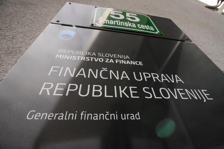 Tretji sveženj nakazila mesečnega temeljnega dohodka