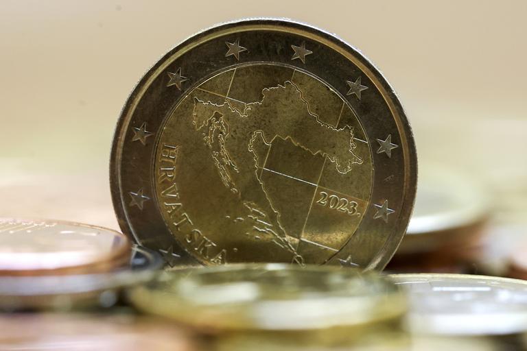 Uradna valuta na Hrvaškem zdaj evro
