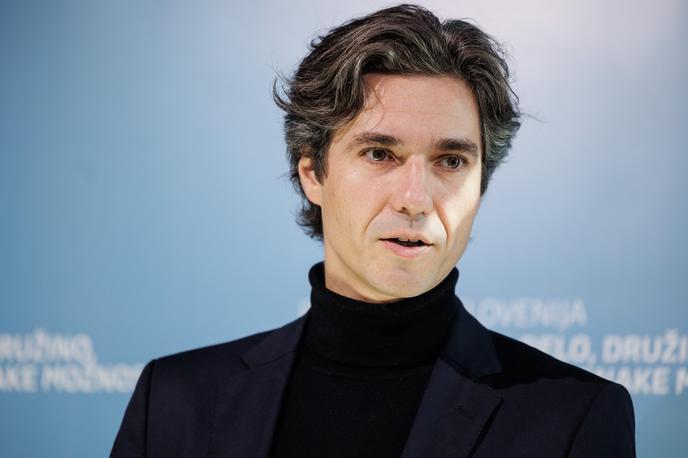 Podjetjem na voljo subvencioniranje skrajšanega delovnega časa