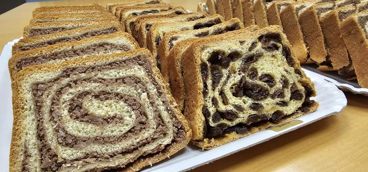 Orehova potica ostaja prodajni hit: kaj to pomeni za trgovce in blagovne znamke?