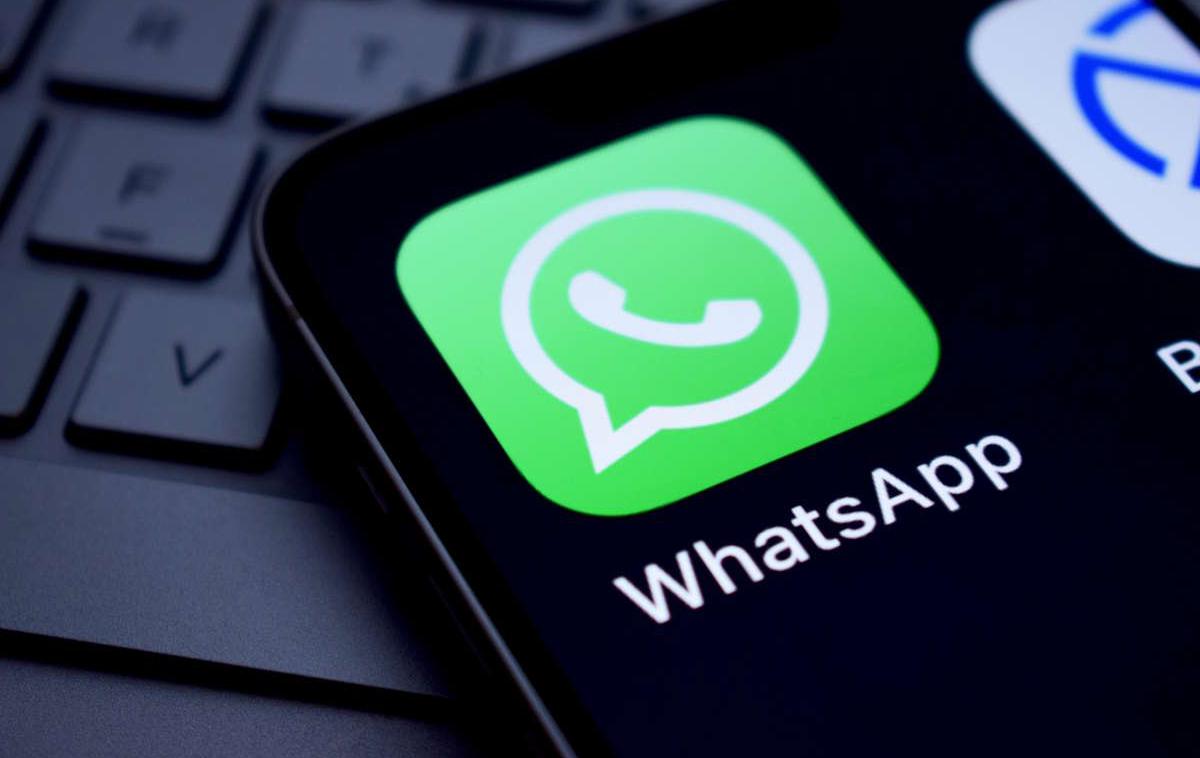 WhatsApp preizkuša sporočila, ki jih bo mogoče prebrati le enkrat