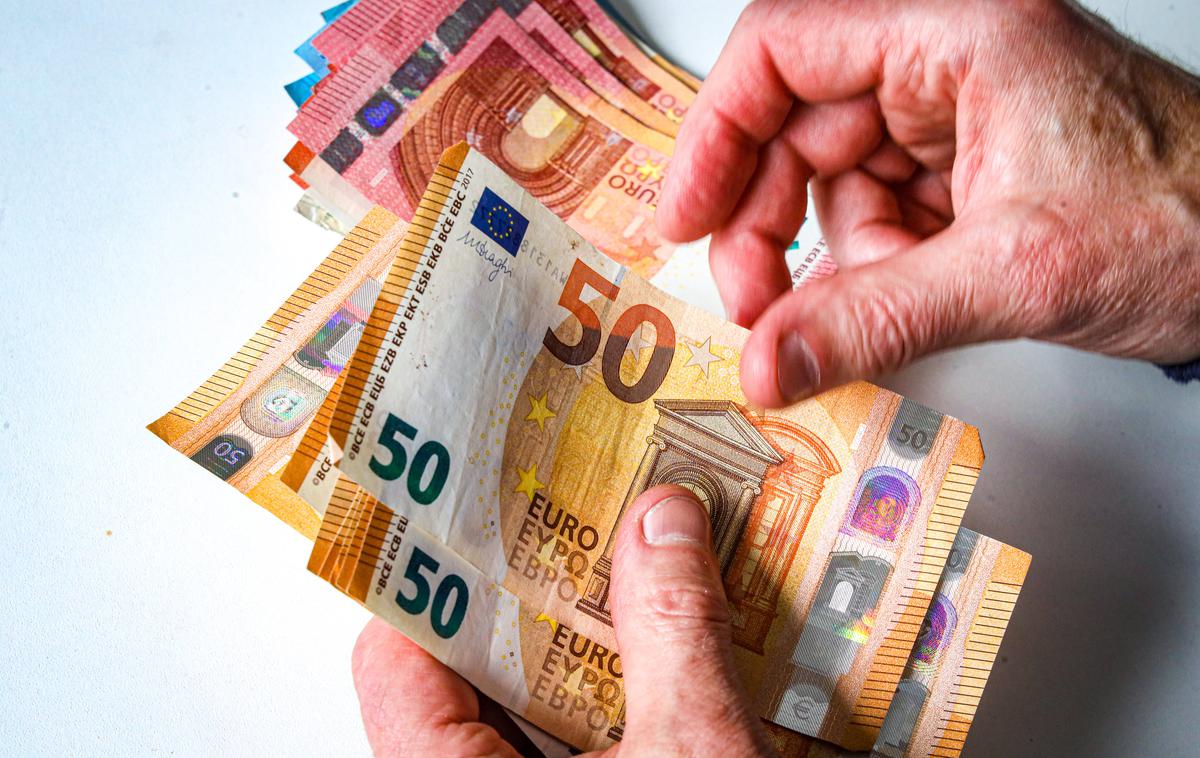 Plače bodo vse manj skrivnost: kaj nova evropska pravila prinašajo zaposlenim in podjetjem