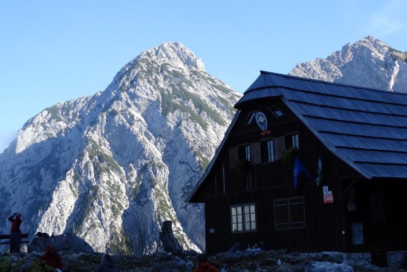 Služba, kjer se lahko sprostiš in uživaš, pa še v Sloveniji je