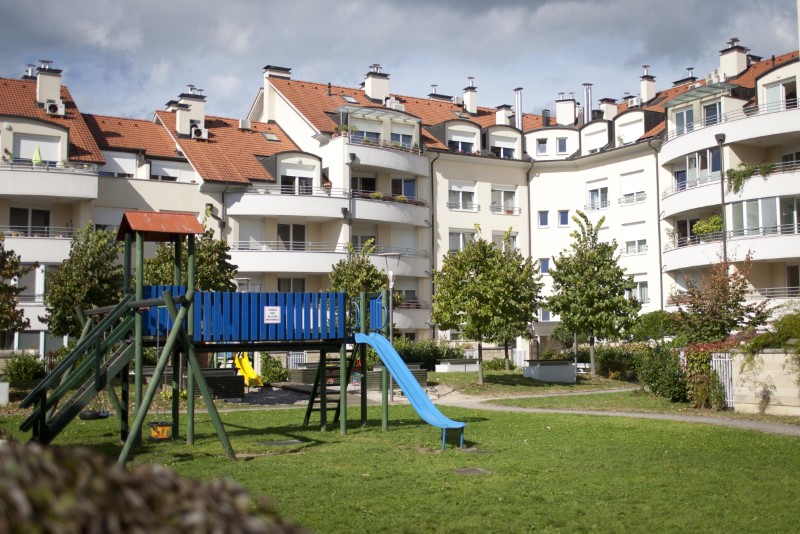 Katere nepremičnine se v Sloveniji prodajajo najbolje in kaj kupce najbolj zanima?