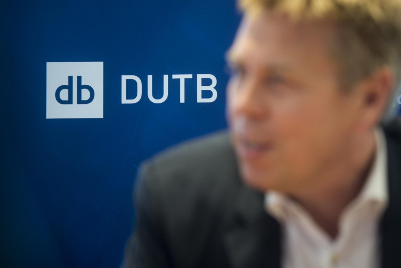 Sodišče naložilo slabi banki: Vrnite vse delnice Save Turizma