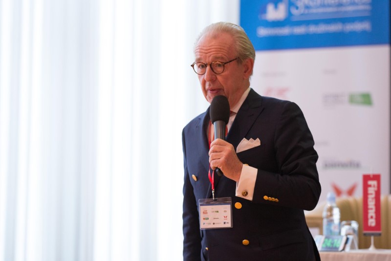 Hans-Jacob Bonnier: družinske zapovedi tudi v multinacionalki