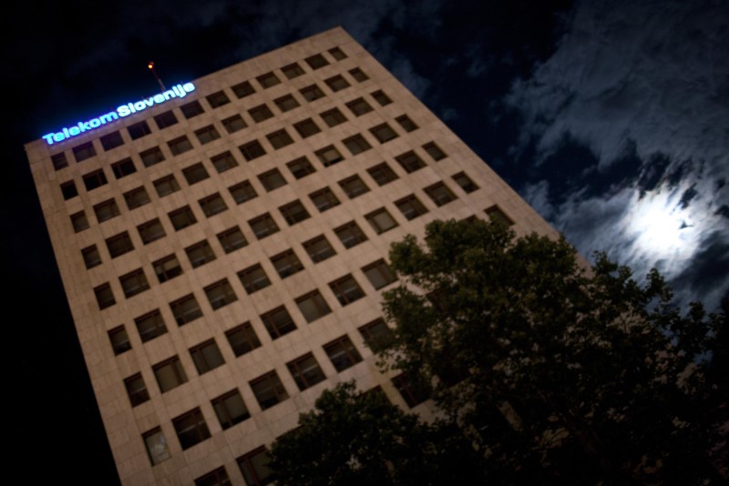 Odzivi: Telekom Slovenije po nizki ceni zvitemu kupcu