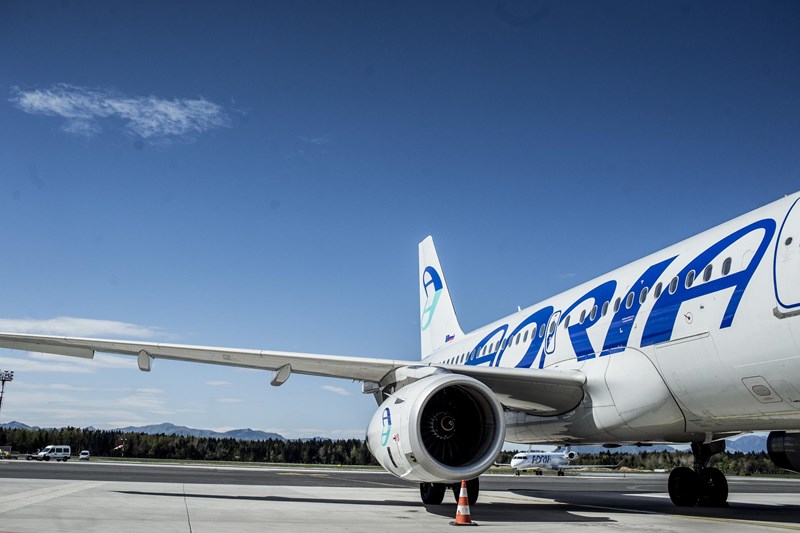 Adria Airways v prvem polletju povečala število potnikov