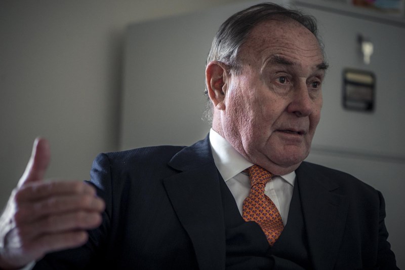 Politika bi morala razumeti razliko med lastništvom in vodenjem