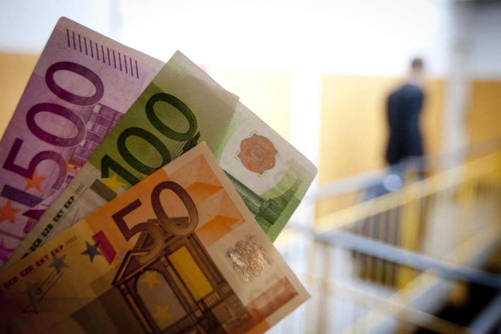 Slovenija zmanjšala javni dolg