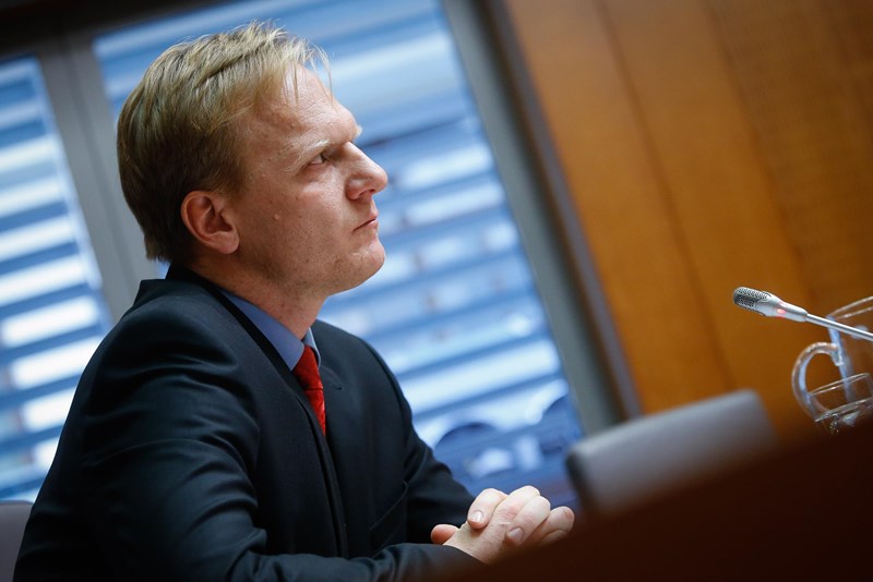Bo Jazbec prestavil v višjo prestavo pri prodaji NLB?