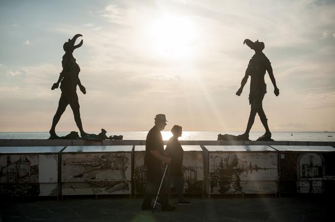 So si brezposelni zaman plačevali pokojnino?