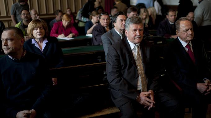 Ali novi zakon o javnem naročanju res prinaša rešitve?