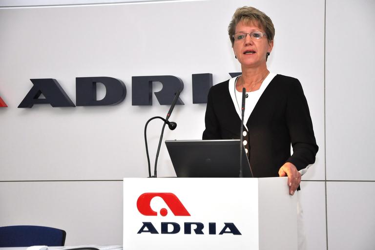 Še en poskus Sonje Gole, da zavzame ACH in Adrio Mobil