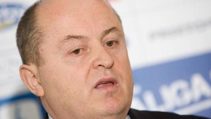 Stožice v roke kralja banan Izeta Rastoderja