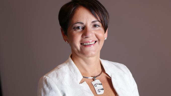 Koga bi raje za šefa: strokovnjaka ali karizmatičnega človeka?