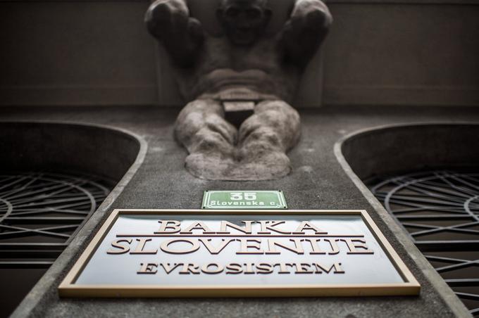 Prosta delovna mesta: Banka Slovenije, GZS, Zavarovalnica Triglav ...