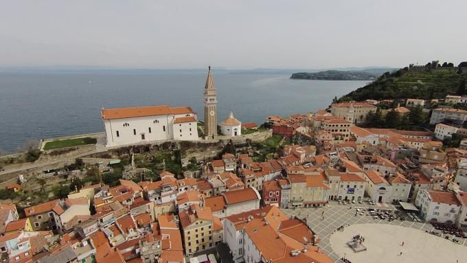 Nekdanji šef BMW Slovenija si je kupil hotel na Obali