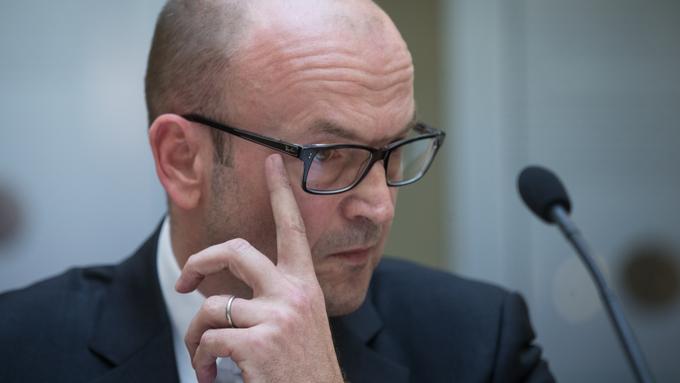 Padel kazenski postopek, s katerim so odstavljali vodstvo banke