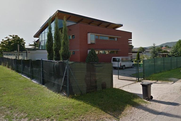 Hiša v Mariboru, za katero bi moral povprečen Slovenec delati vsaj 24 let