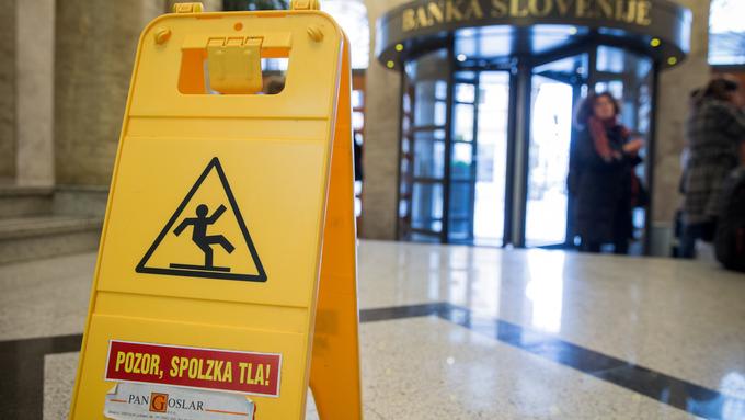 Ji bodo zaradi bankrota moža viceguvernerji še tretjič obrnili hrbet?